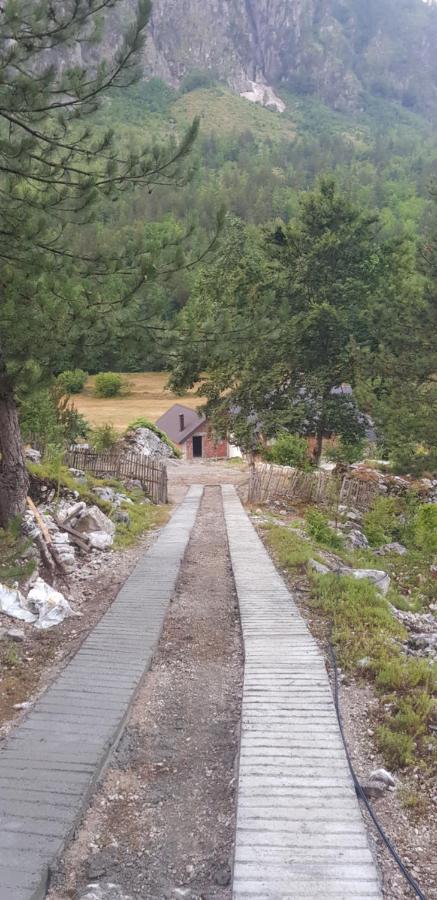 Bujtina Sherifaj Valbona Esterno foto